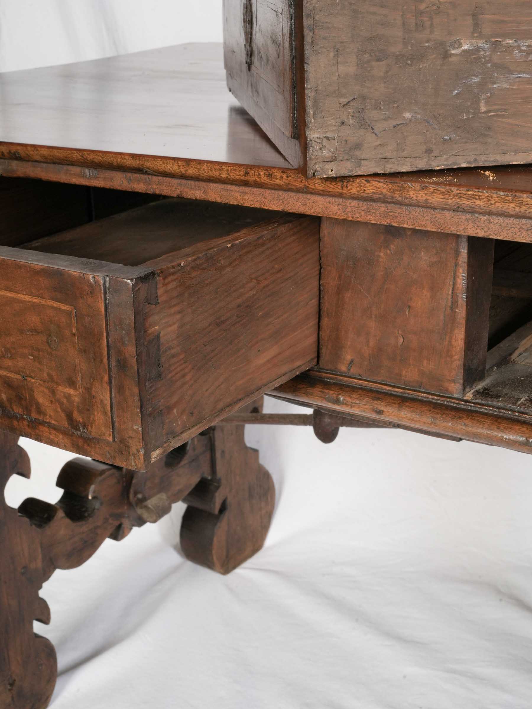 Sculptural 17th-Century Spanish Walnut Baroque Table - 58"