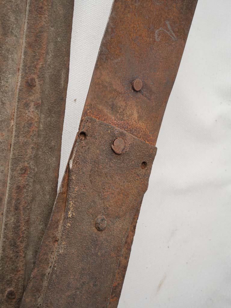 Distinctive minimalist-industrial decor elements  