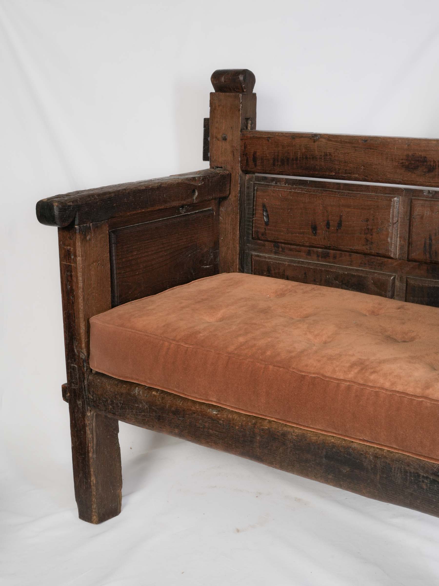 Rustic Oak Banquette from Northern France, 17th Century - 46½"