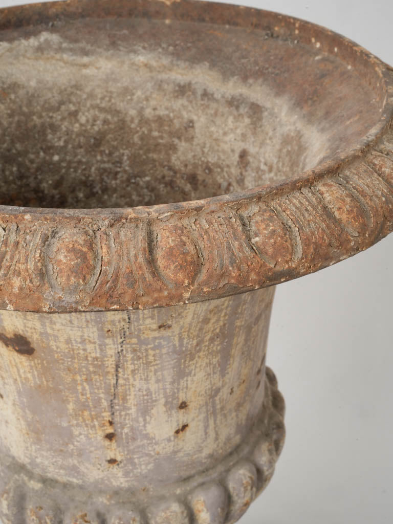 Elegant fluted bowl urns