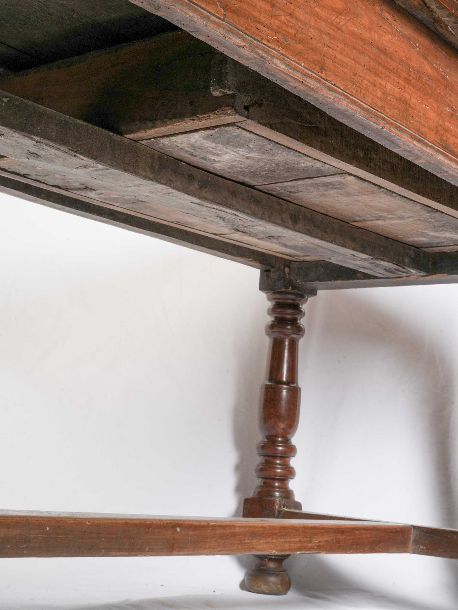 18th Century Walnut Farmhouse Dining Table - 88¼"