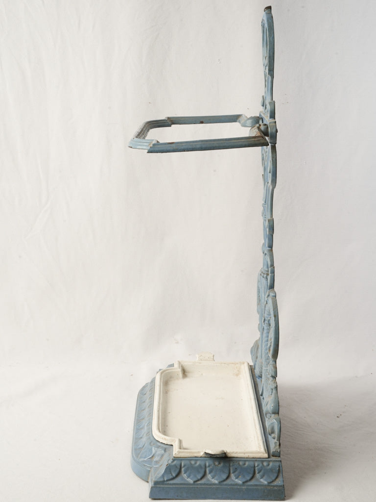 Stylish antique umbrella rack