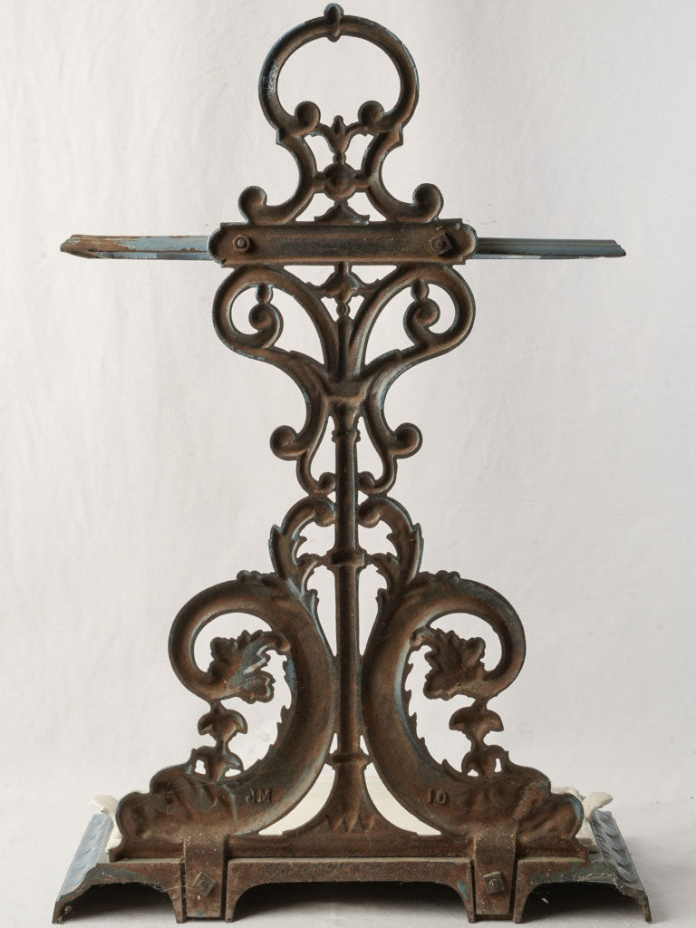 Refined late 19th-century stand