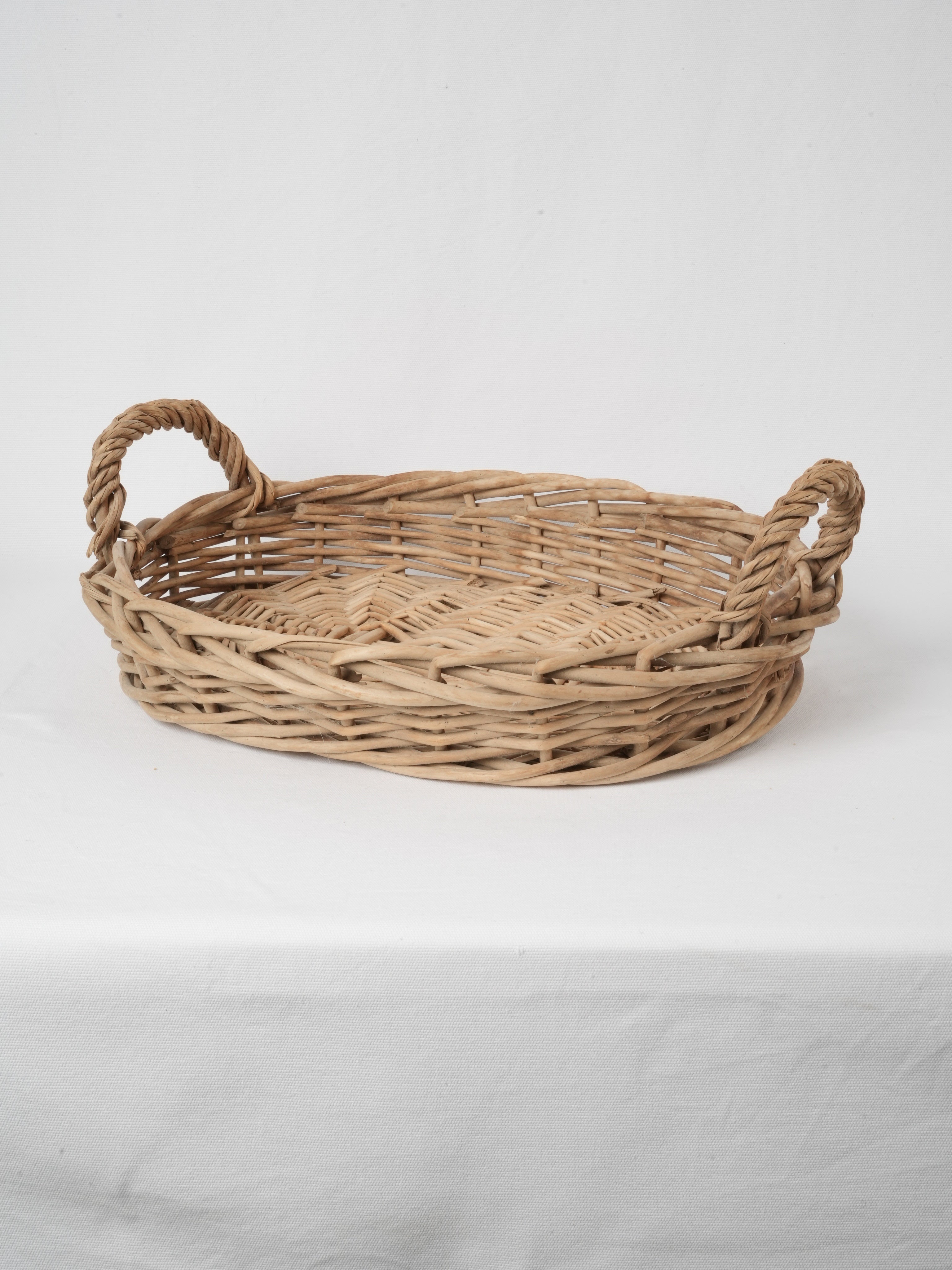 Vintage French wicker basket - oval