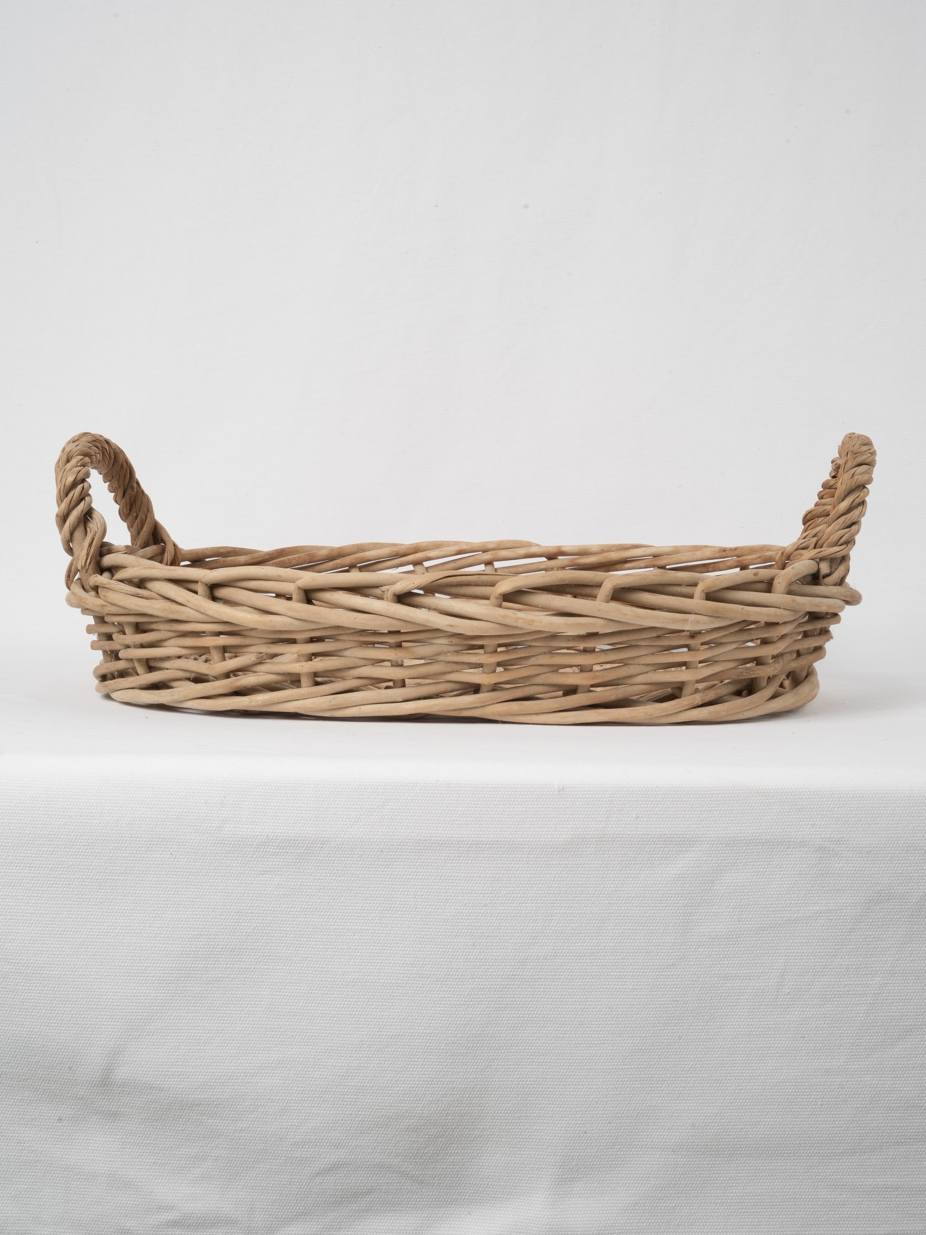Vintage French wicker basket - oval