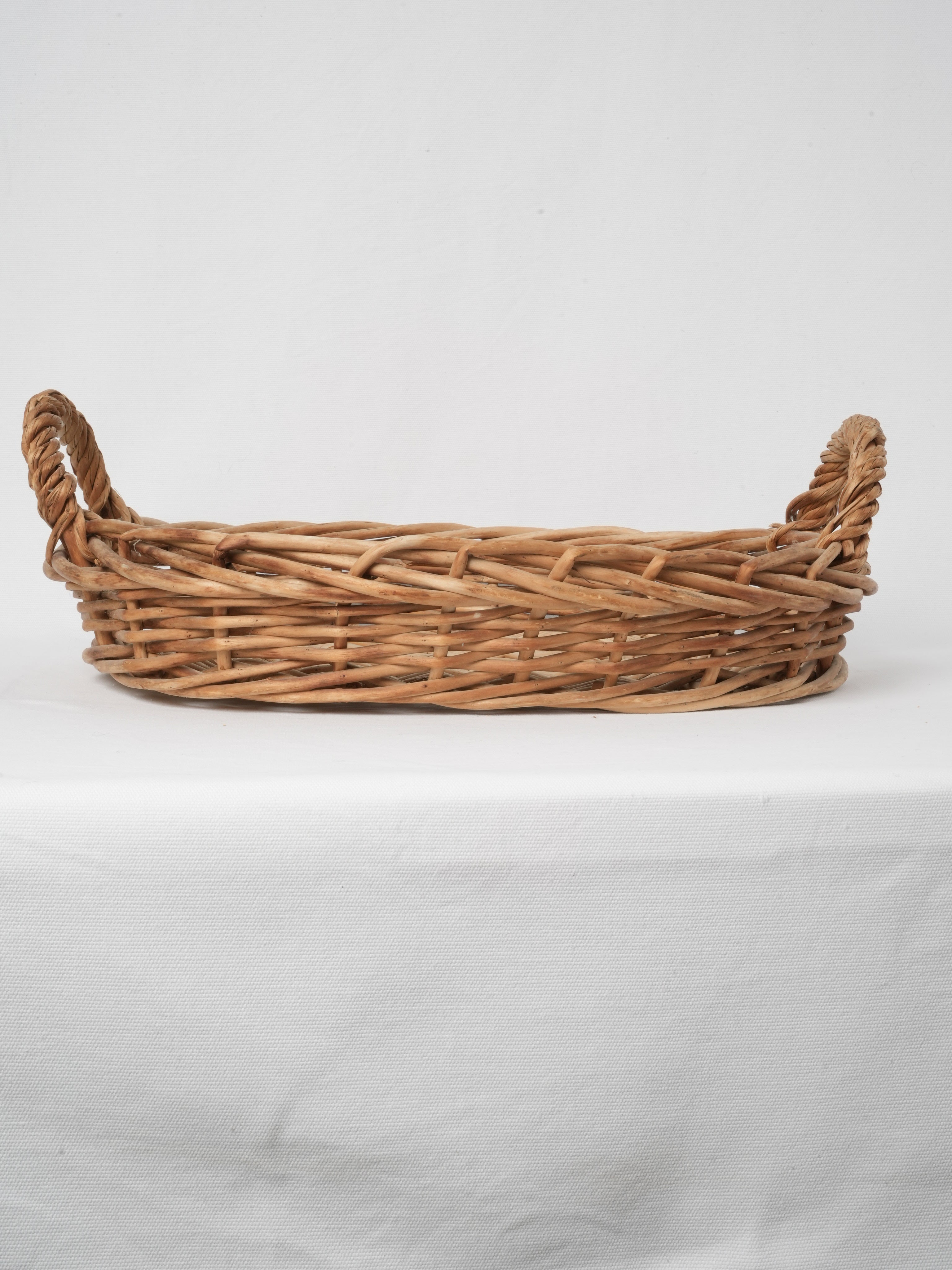 Vintage French wicker basket - oval