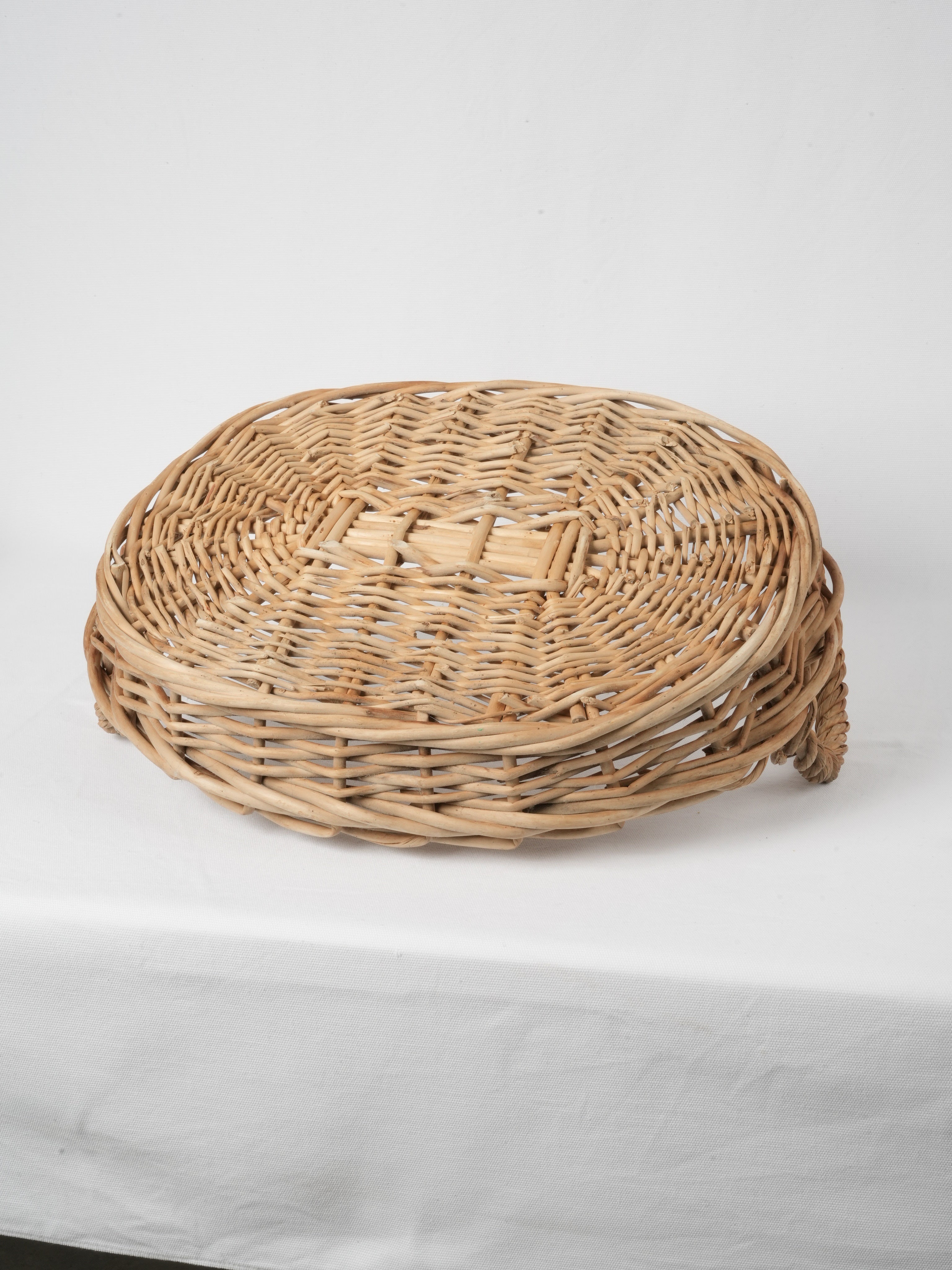 Vintage French wicker basket - oval