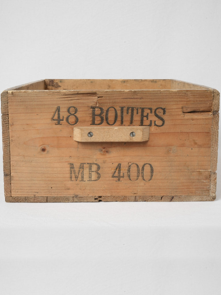 Authentic natural-knots crate from France