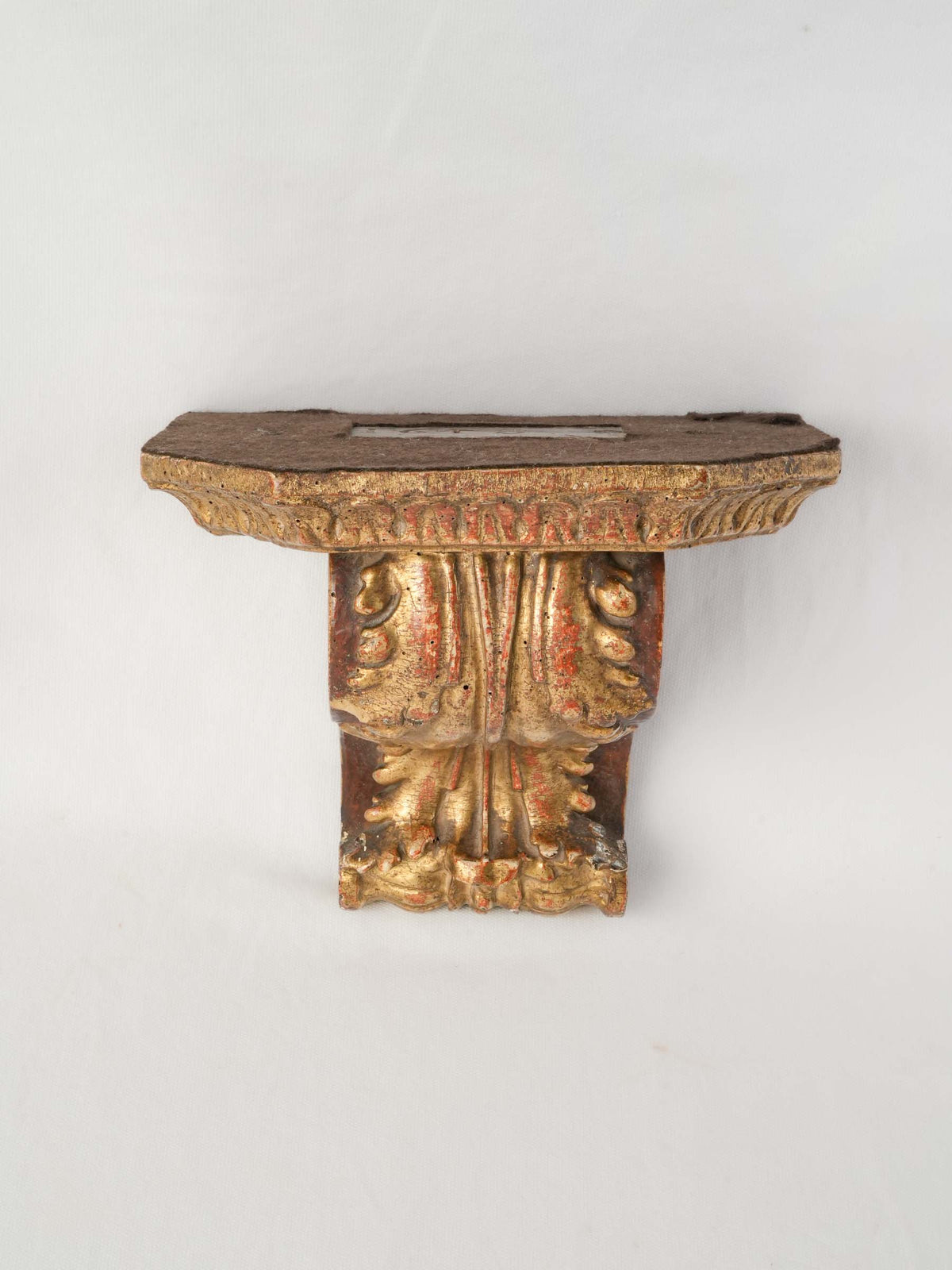 17th-Century Baroque Italian Carved and Giltwood Wall Bracket - 9" x 11"