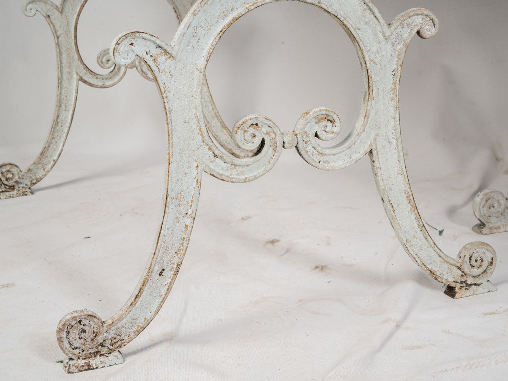 Aesthetic historic elegance tables