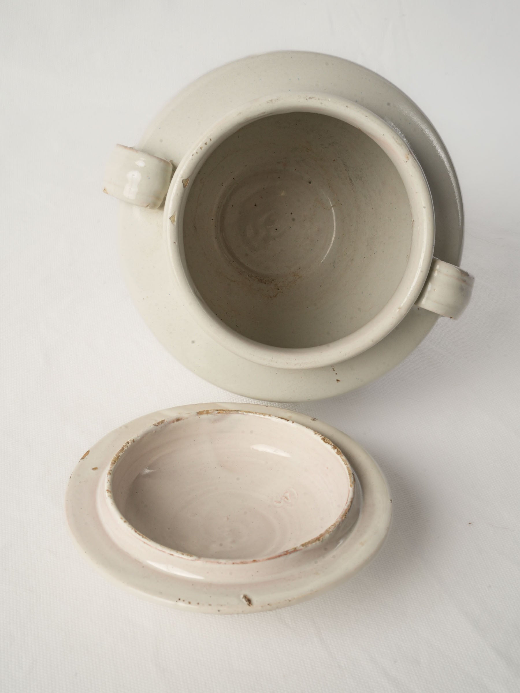 Graceful ovoid body confit jar