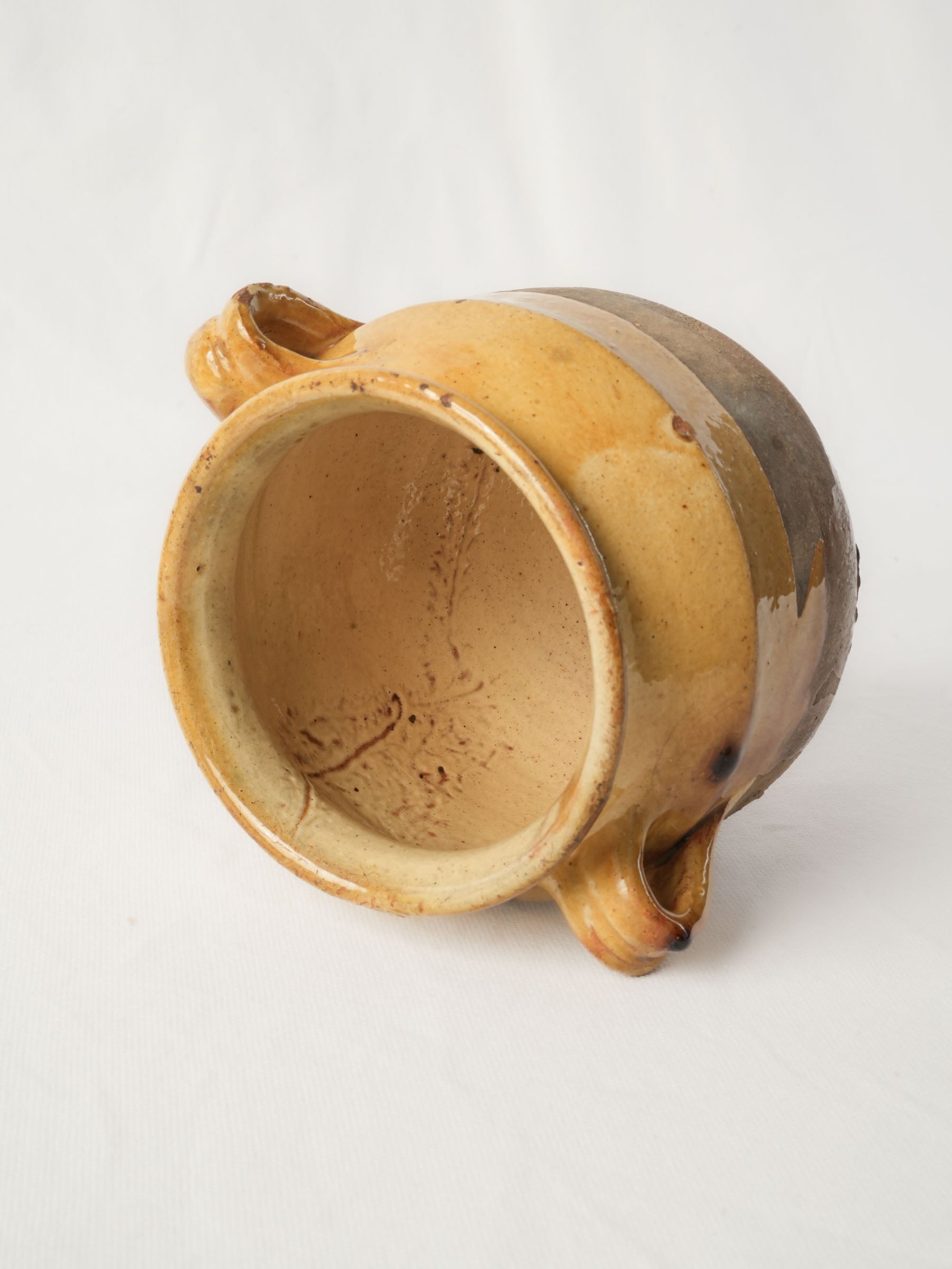 Tactile decorative Frenchware.