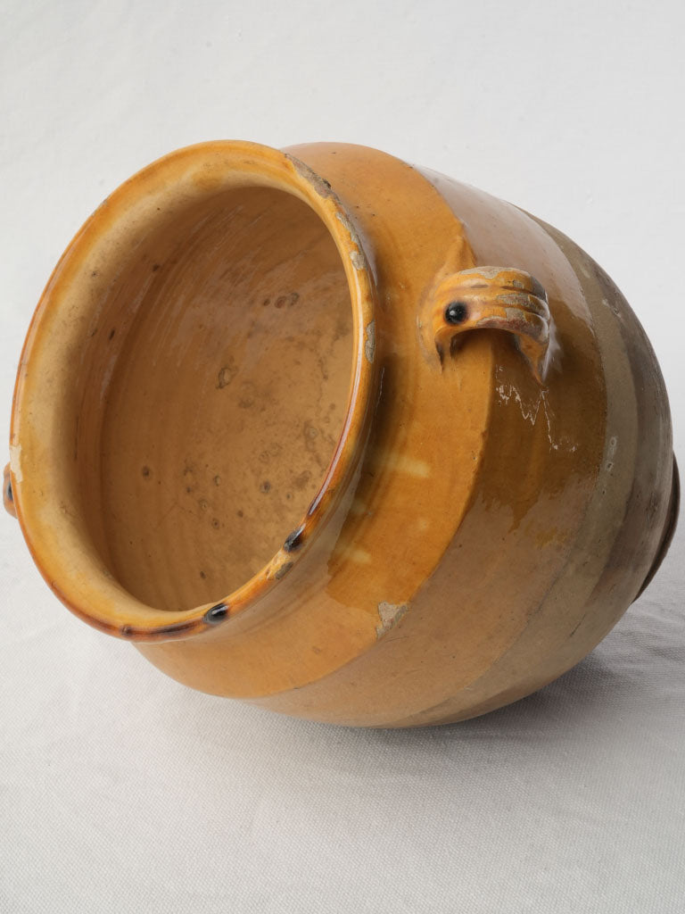 Patina-rich country-style pot