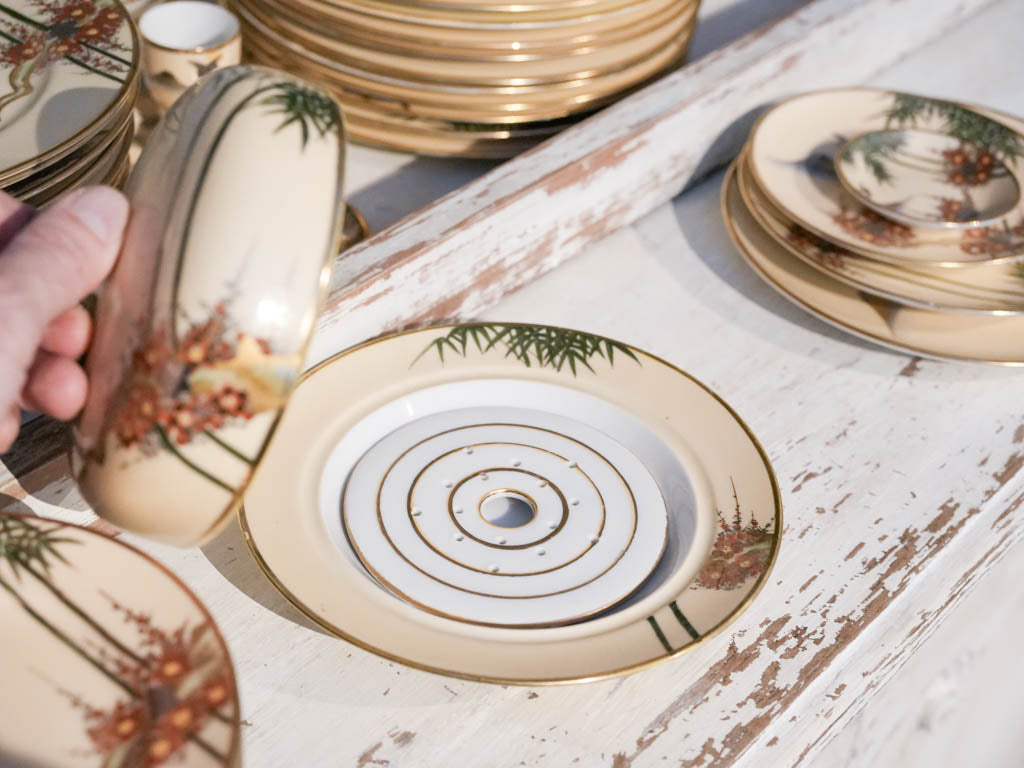 Exclusive Japanese decorative dining pieces