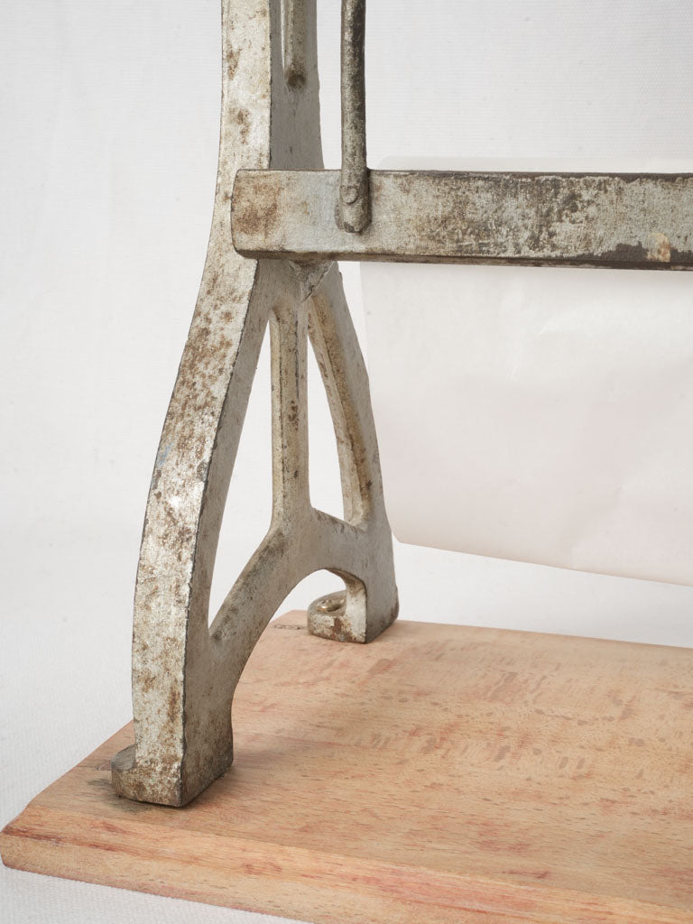 Early 20th-century paper dispenser