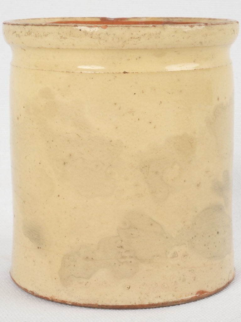 Provincial-style cinnamon interior cache pot