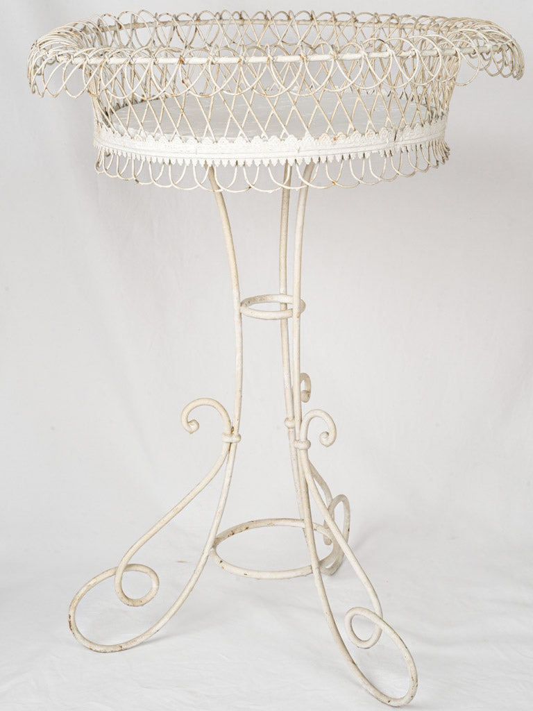 Sophisticated vintage indoor stand