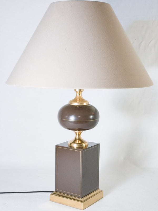 Vintage brass-base French table lamp