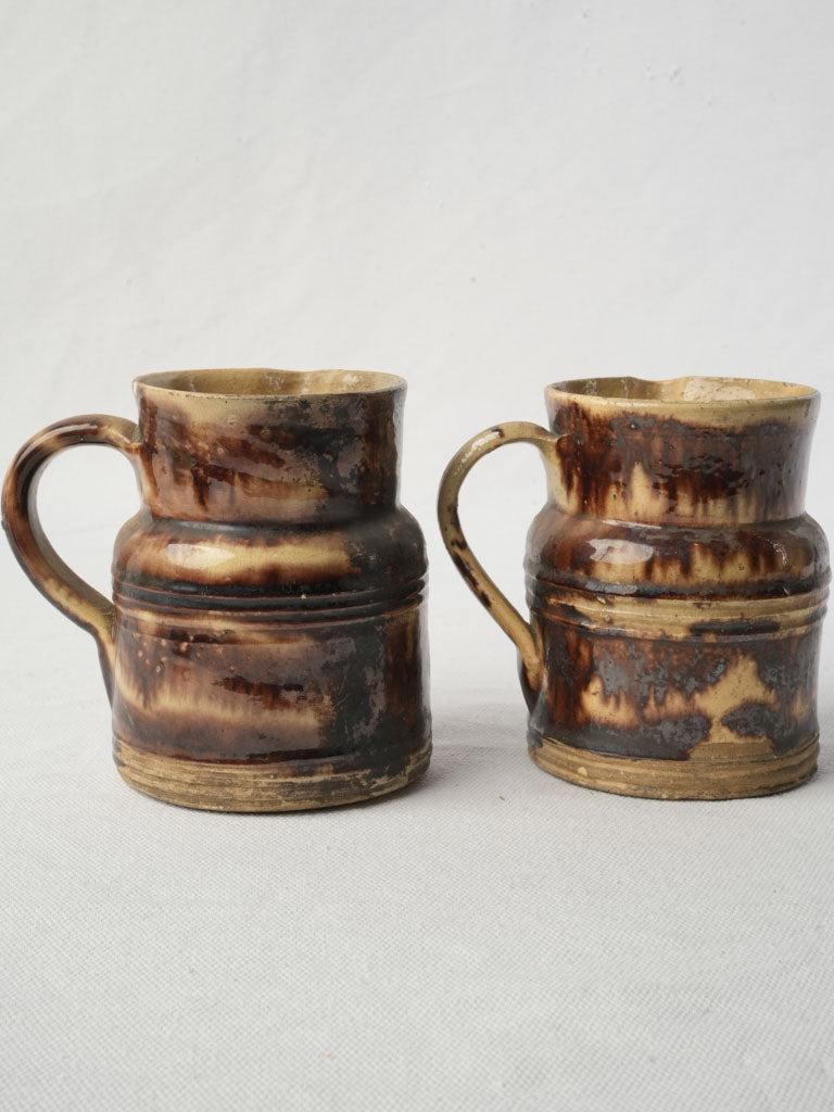 Pale yellow contrast rim ceramics