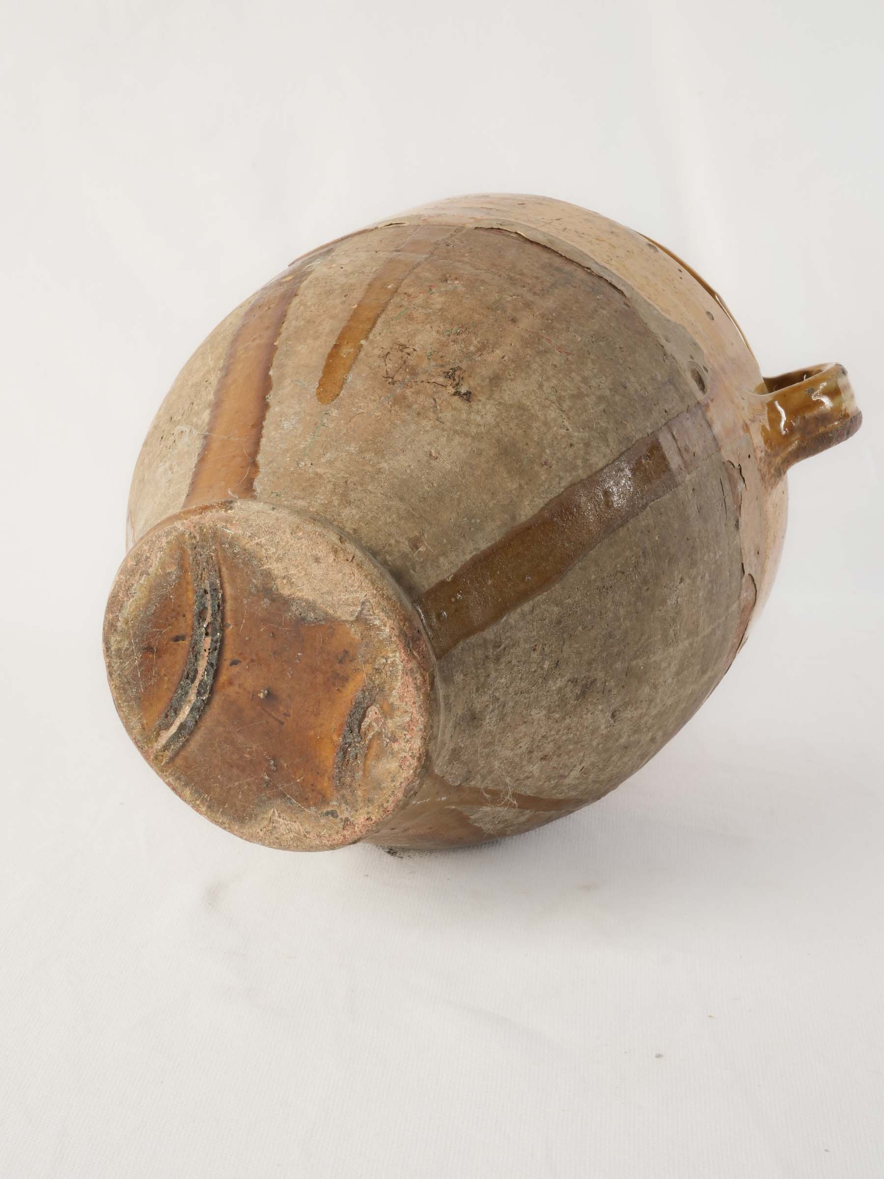 Antique rolled-rim yellow glaze pot