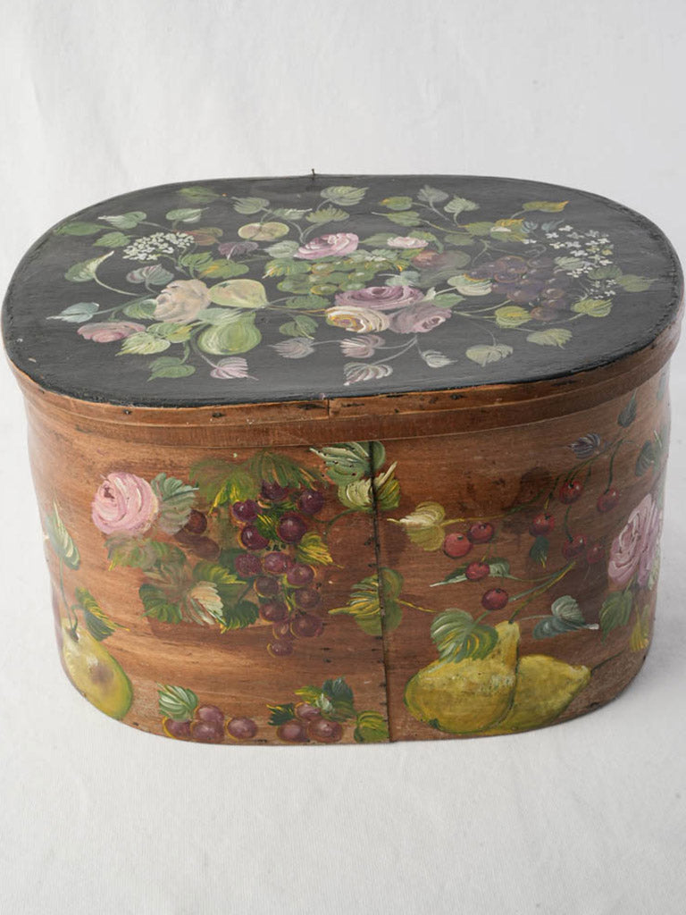 Nostalgic dark velvety ground box