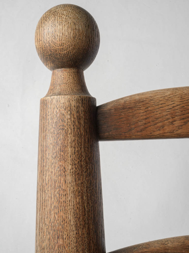 Organic texture oak wooden seat