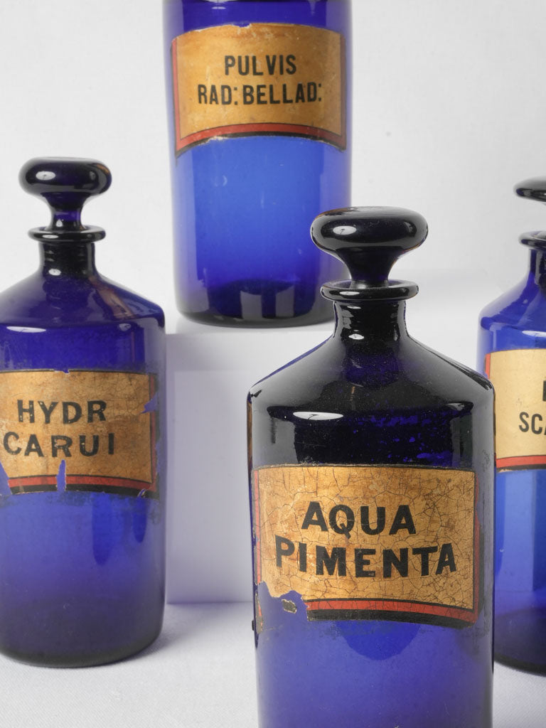 Elegant flat stopper pharmacy bottle