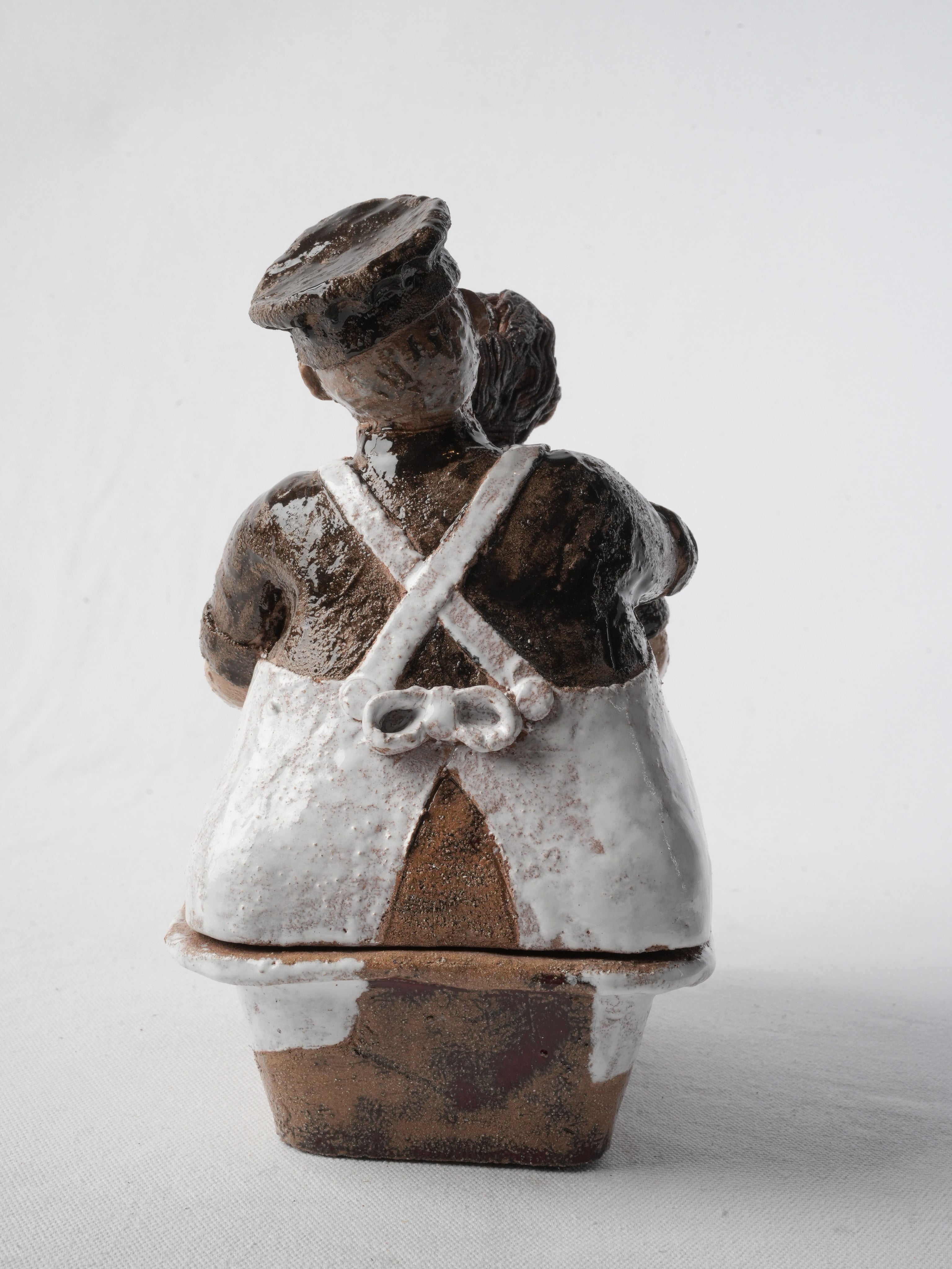 Contemporary charming kitchenware sculpture