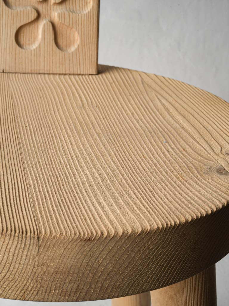 Understated mid-century chair form