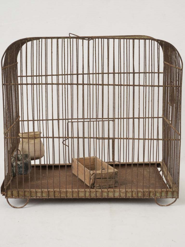 Weathered wire design birdcage