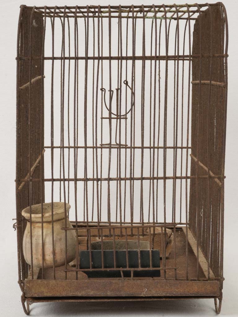 Arched top functional birdcage