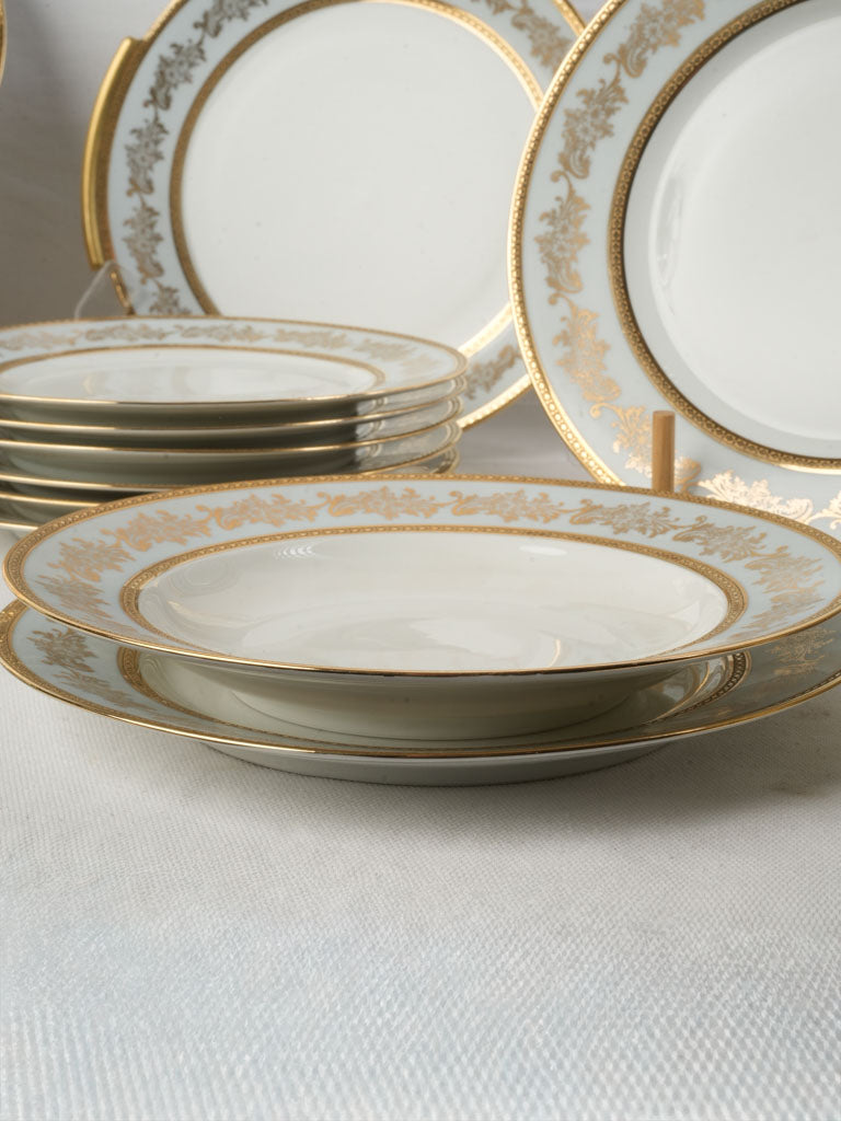 Graceful detailed dinnerware ensemble
