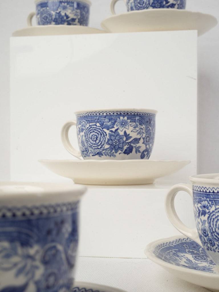 Classic refined tableware ensemble