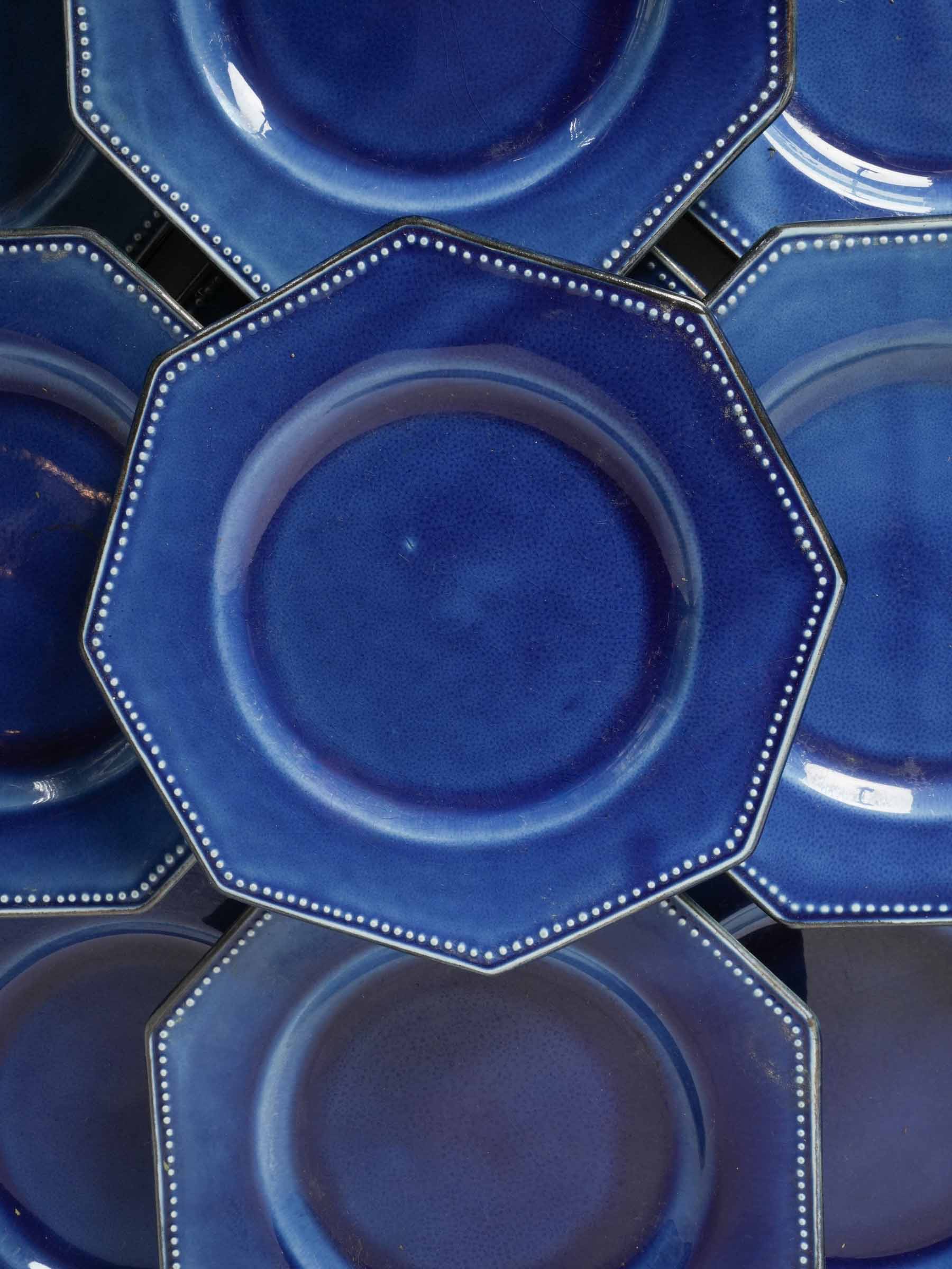 Set of Twelve Vibrant Cobalt-Blue Octagonal Plates - Dieulefit, 1950s - 9"
