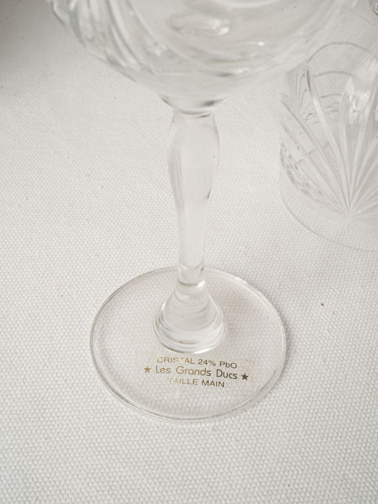 Exquisite faceted stem wine glasses