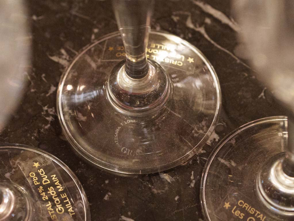 Lustrous crystal Grands Ducs flutes