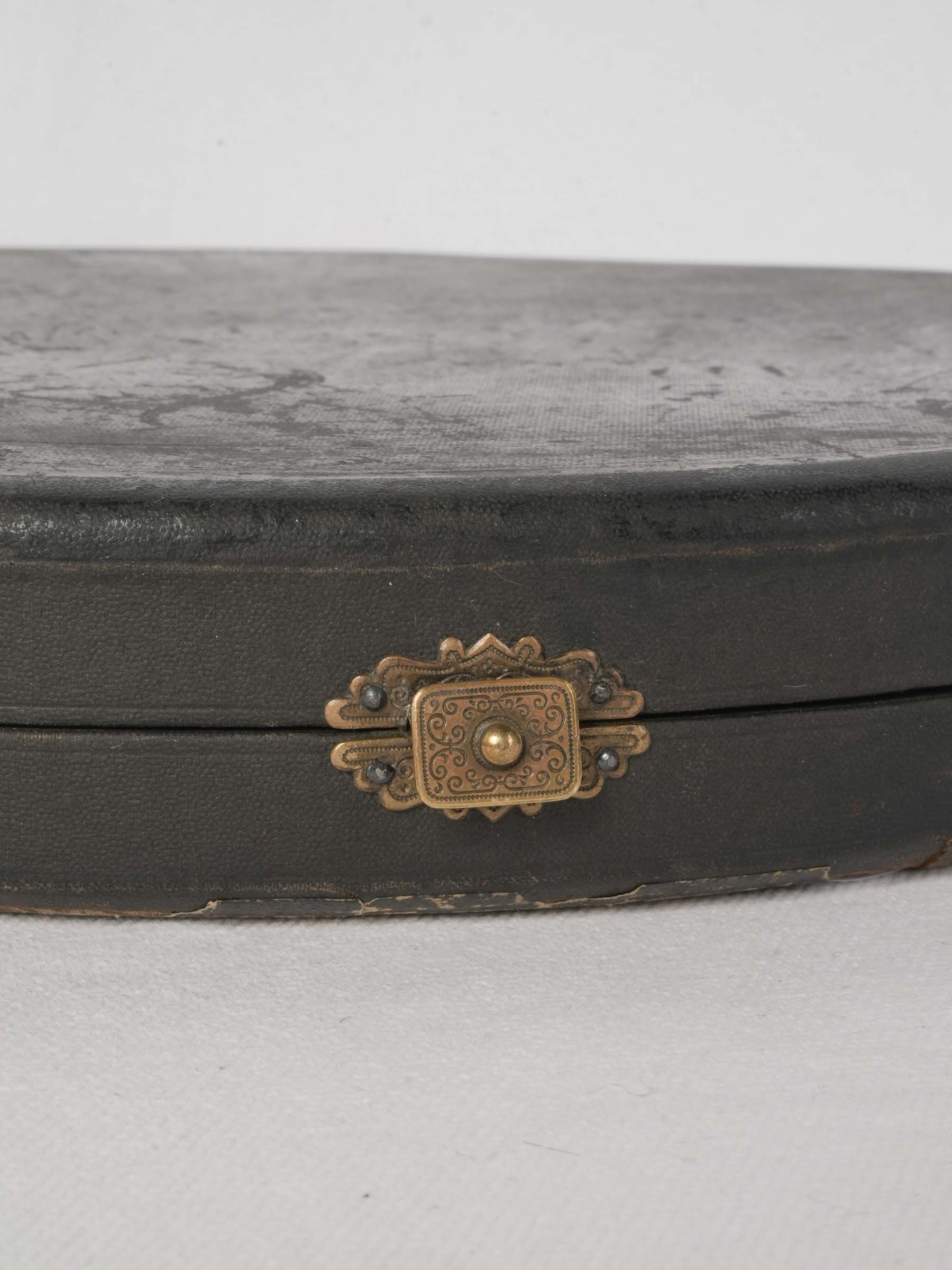 French Ice Cream Service in Striking Sapphire-Blue Shell-Shaped Case, Early 20th Century.