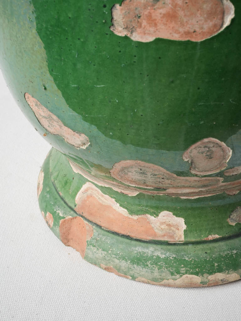 High-quality craftsmanship planter.