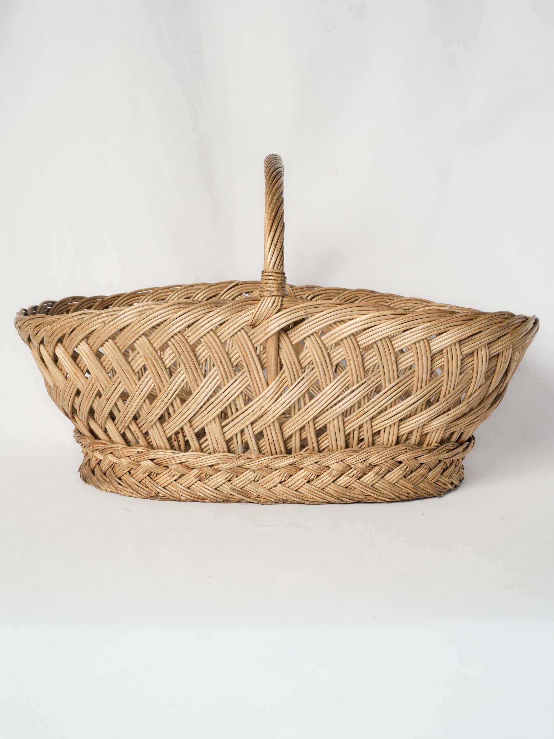 Provençal Market Basket in Hand-Woven Wicker - 22½" x 13¾"