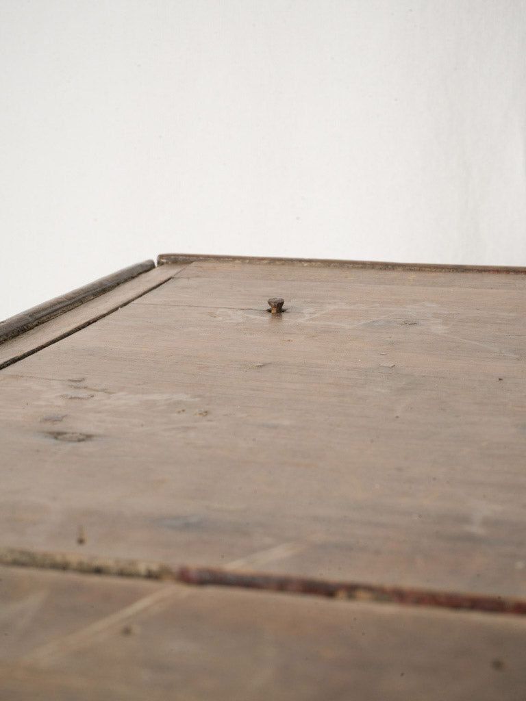 Simple tapered-leg writing desk