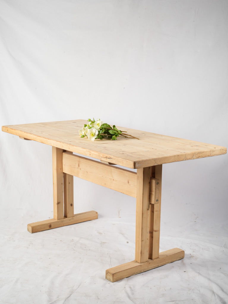 Mid-century elegant Perriand table
