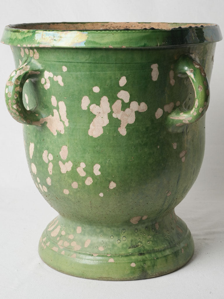 Timeless Castelnaudary garden urn