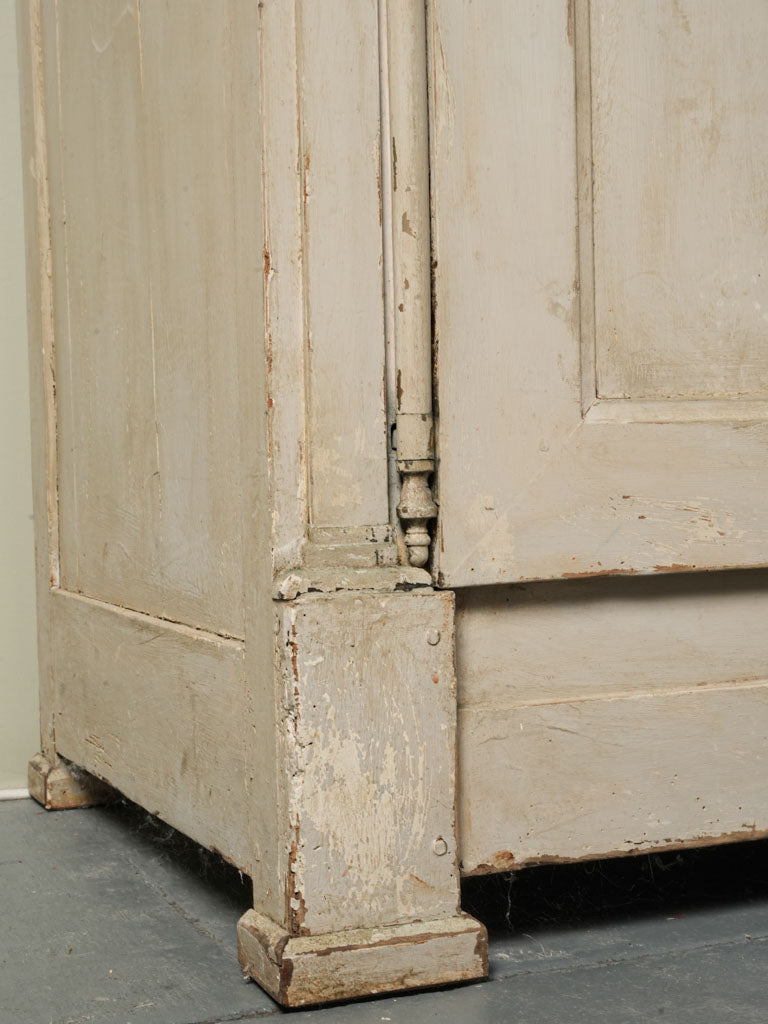Traditional neoclassical storage piece