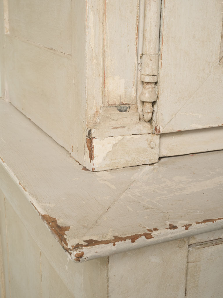 Harmonious iron-hinged cabinet