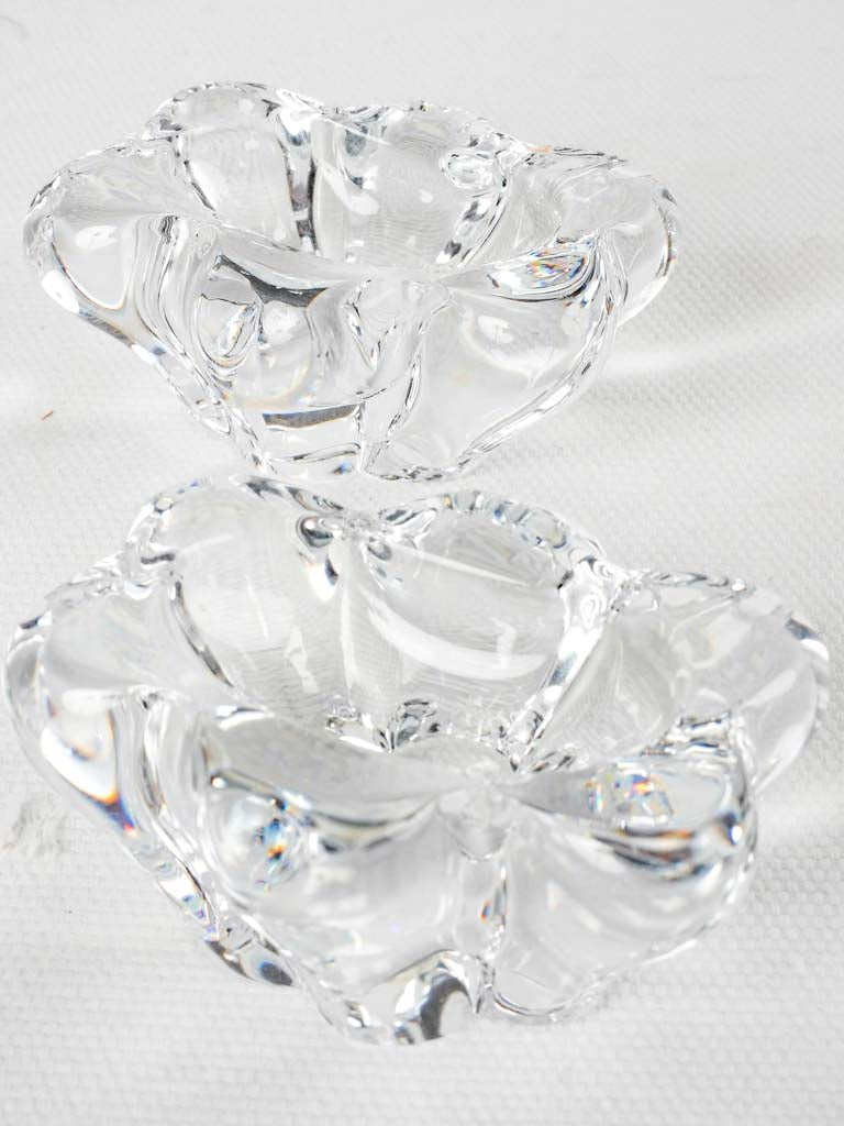 Elegant oval floral crystal shakers