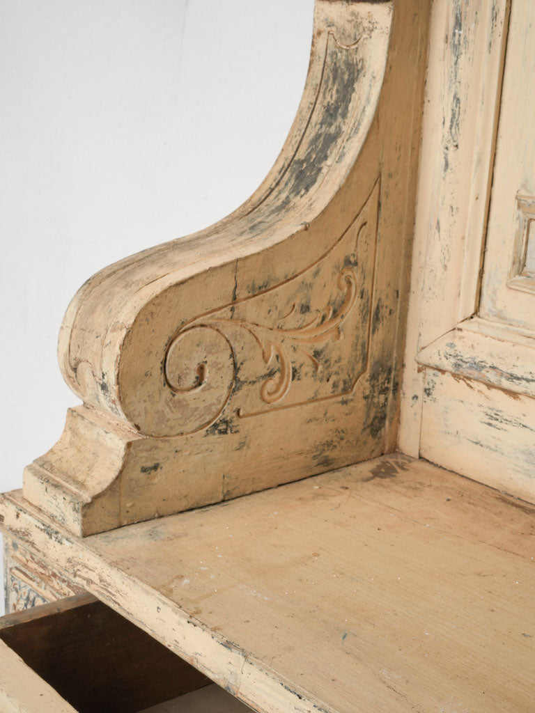 Intricate molding wall-mounted shelf