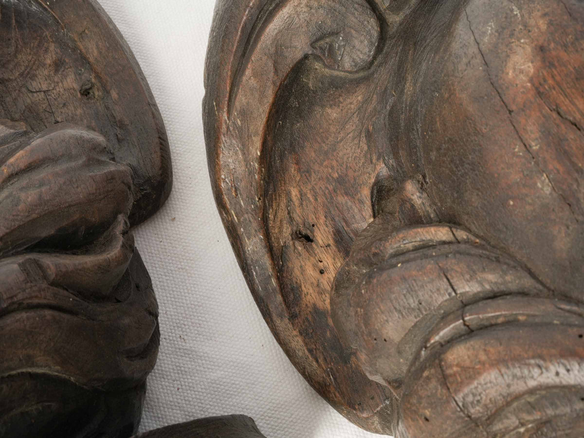 Pair of 18th-Century Carved Oak Wall Brackets w/ Female Heads, Probably Italian - 14¼"