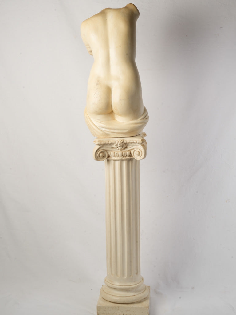 Serene proportional classical figure statue