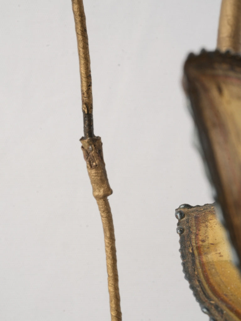 Artistic elongated stems lighting