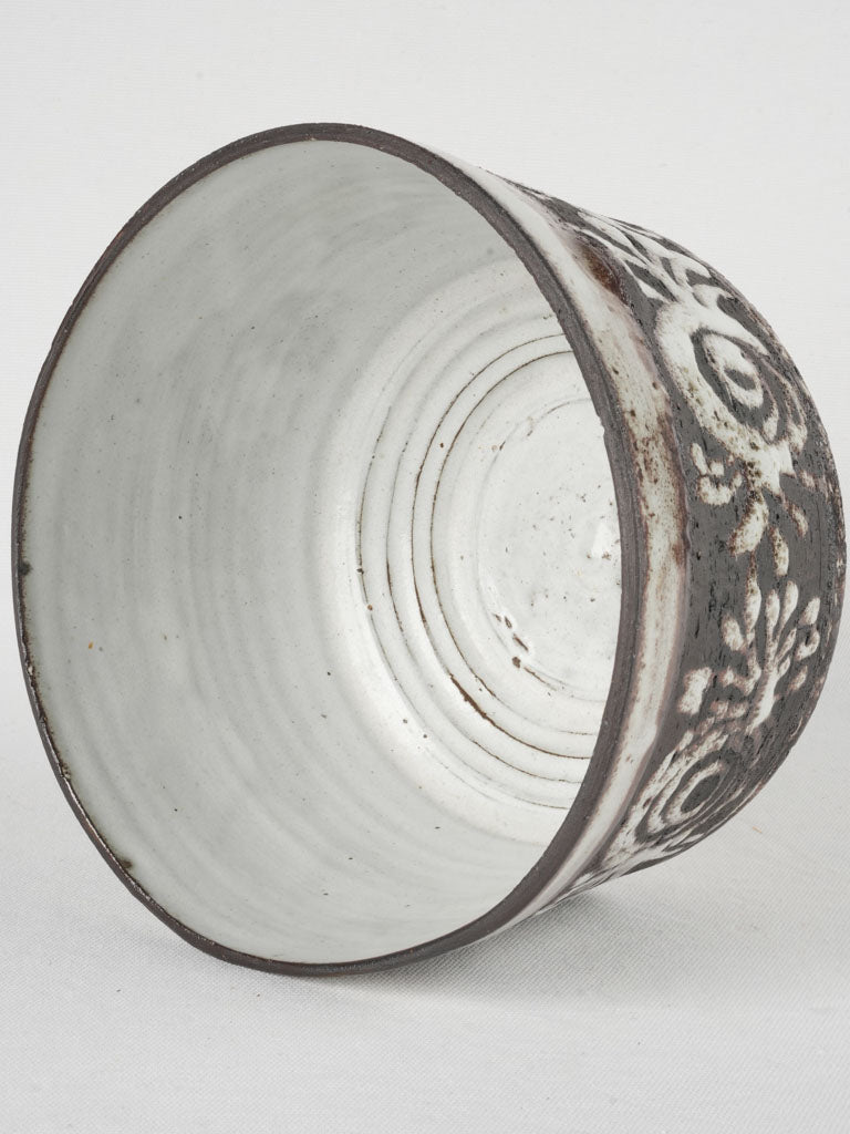 Timeless French ceramic creation
